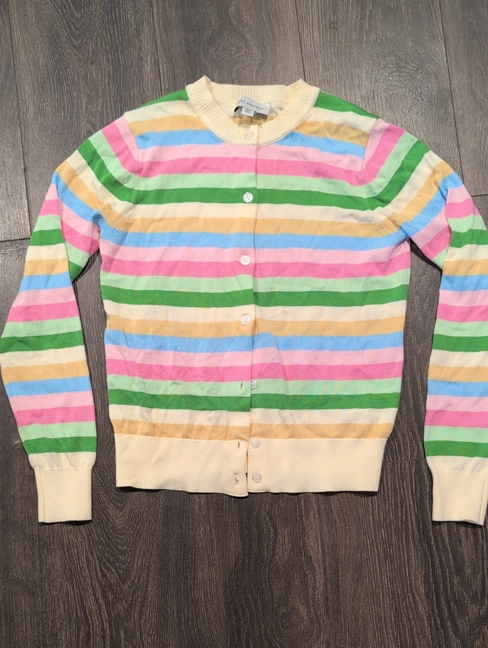 Free Assembly Women's Classic Cardigan Sweater with Long Sleeves XS (0-2) NWOT